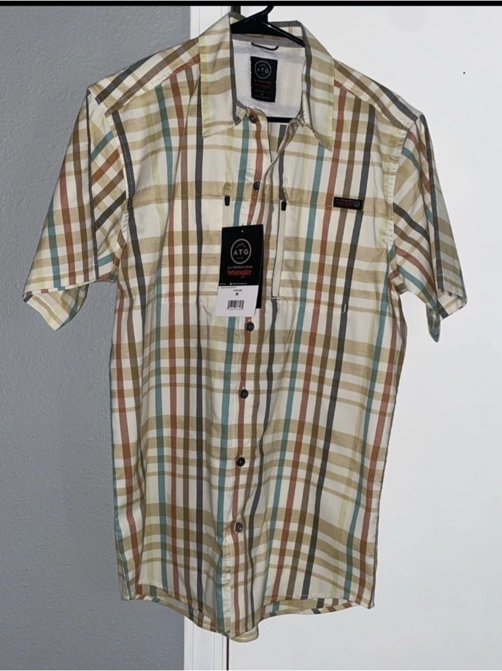 Wrangler ATG All Terrain Gear Short Sleeve NWT Medium Button Up Plaid Shirt M507